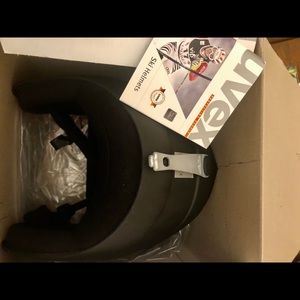 UVEX HELMET NWT Women’s